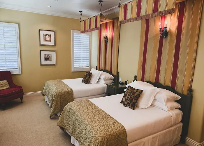 Villa Arden Hills